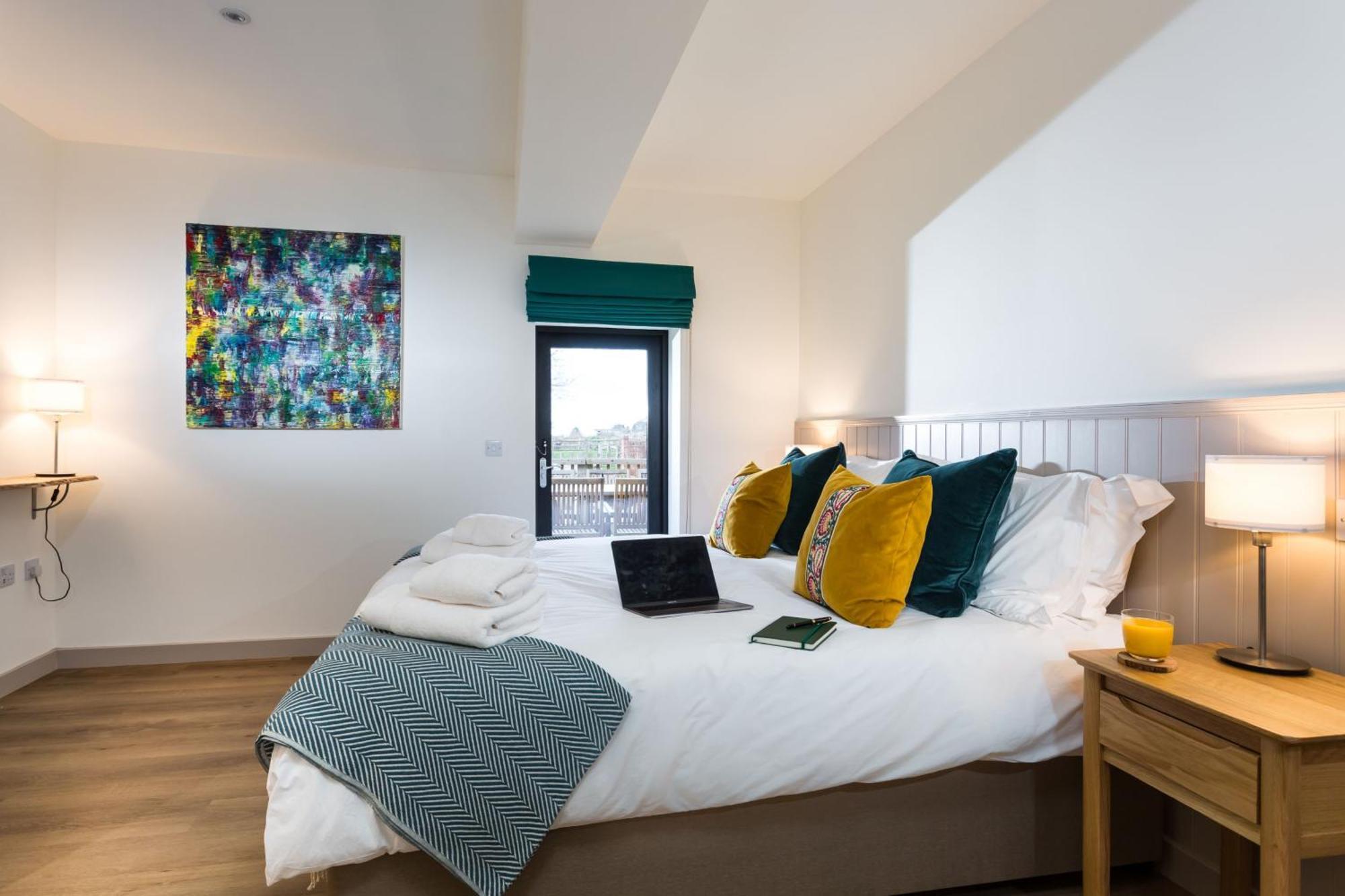 The Barn At Plas Ashpool Sleeps 8 Llandyrnog 외부 사진
