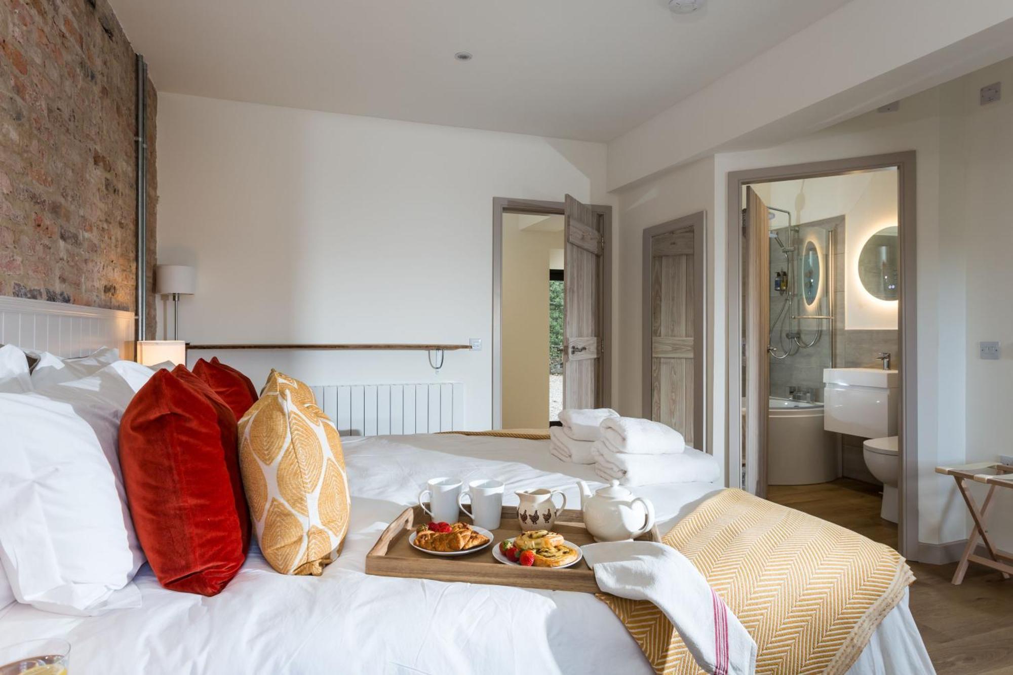 The Barn At Plas Ashpool Sleeps 8 Llandyrnog 외부 사진