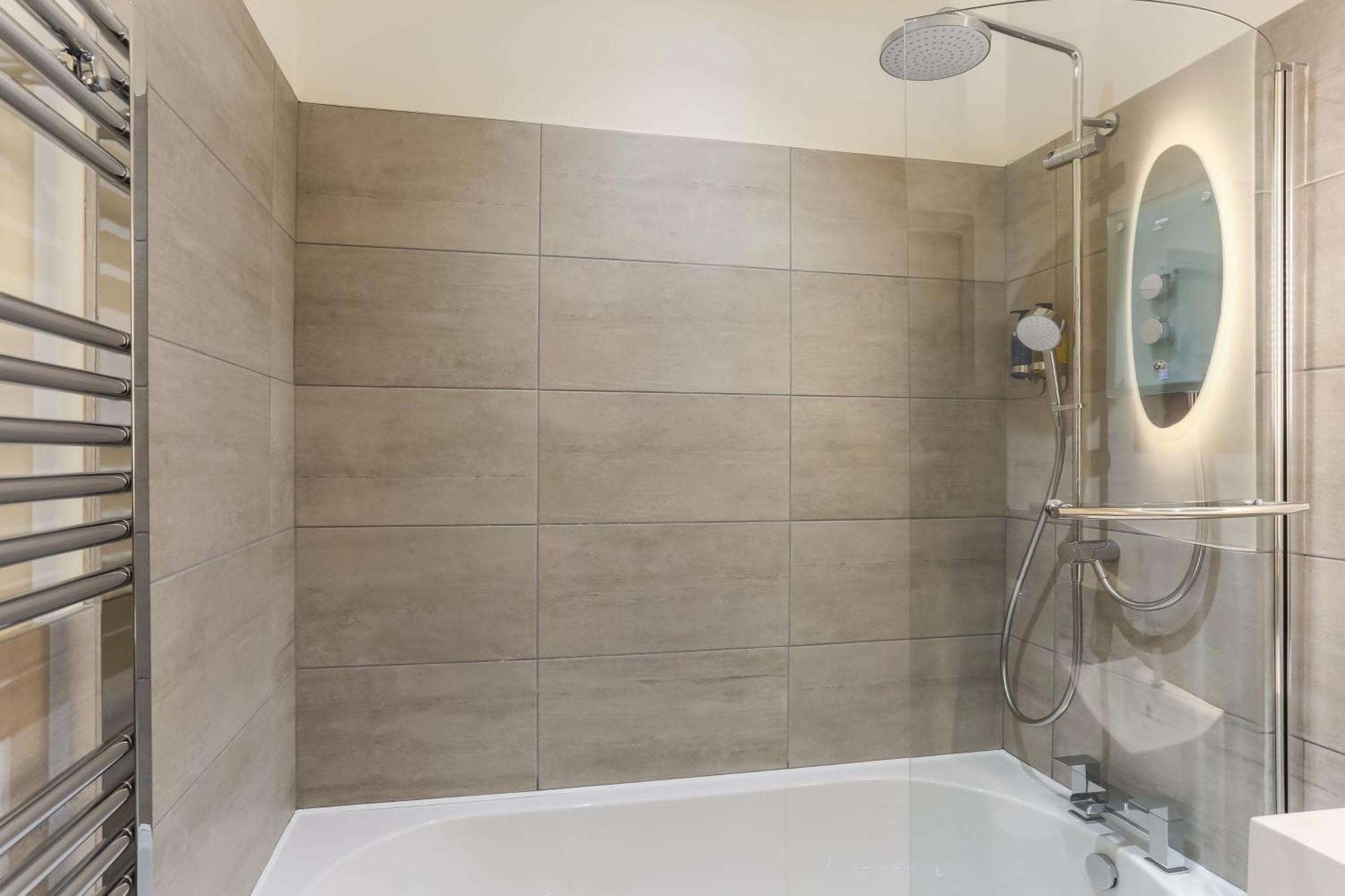 The Barn At Plas Ashpool Sleeps 8 Llandyrnog 외부 사진