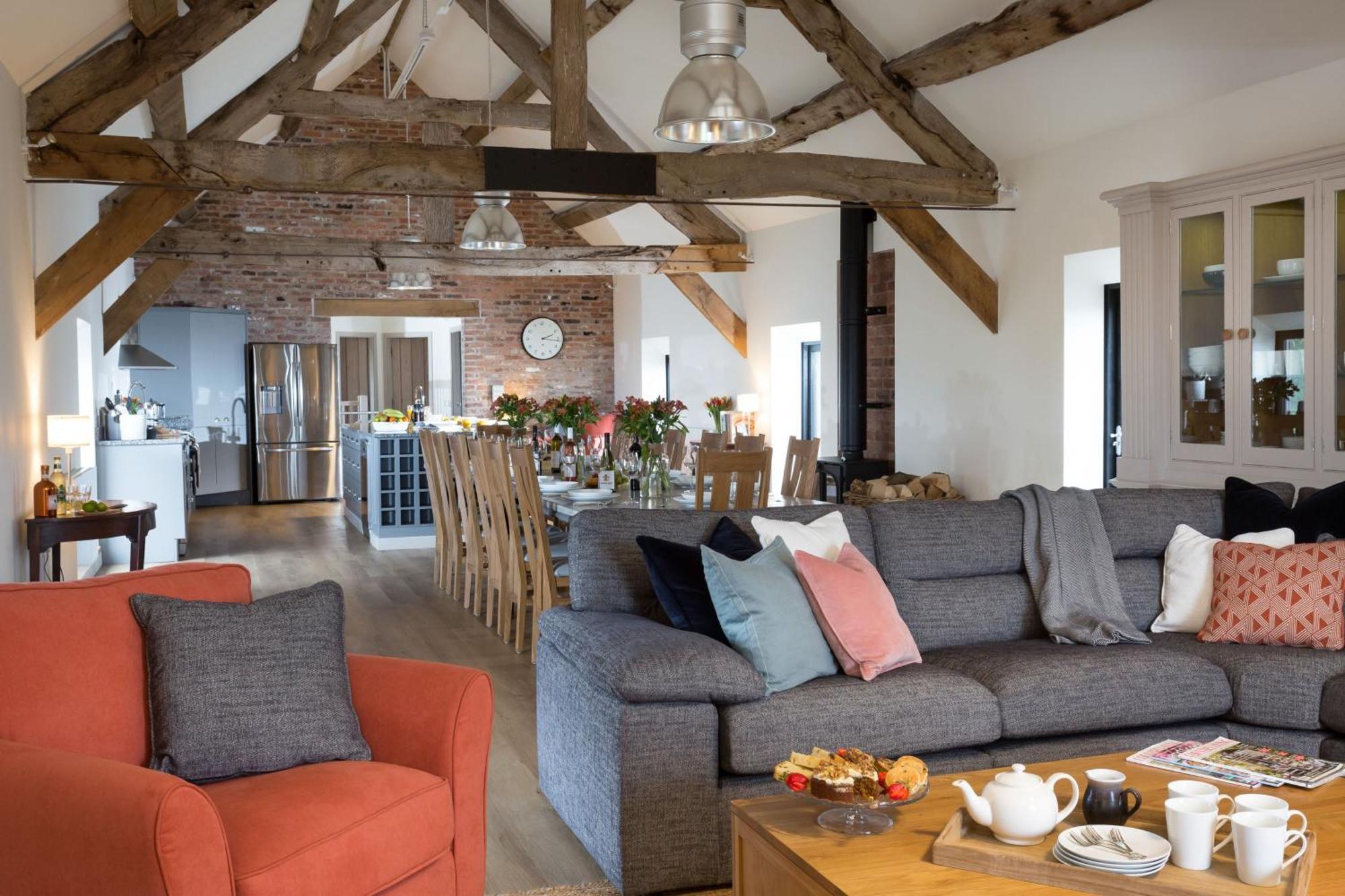 The Barn At Plas Ashpool Sleeps 8 Llandyrnog 외부 사진